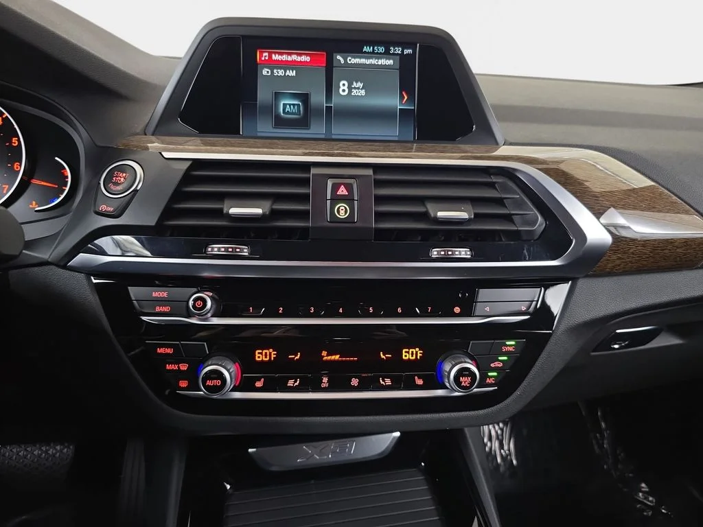 Used 2019 Silver BMW xDrive30i image 23