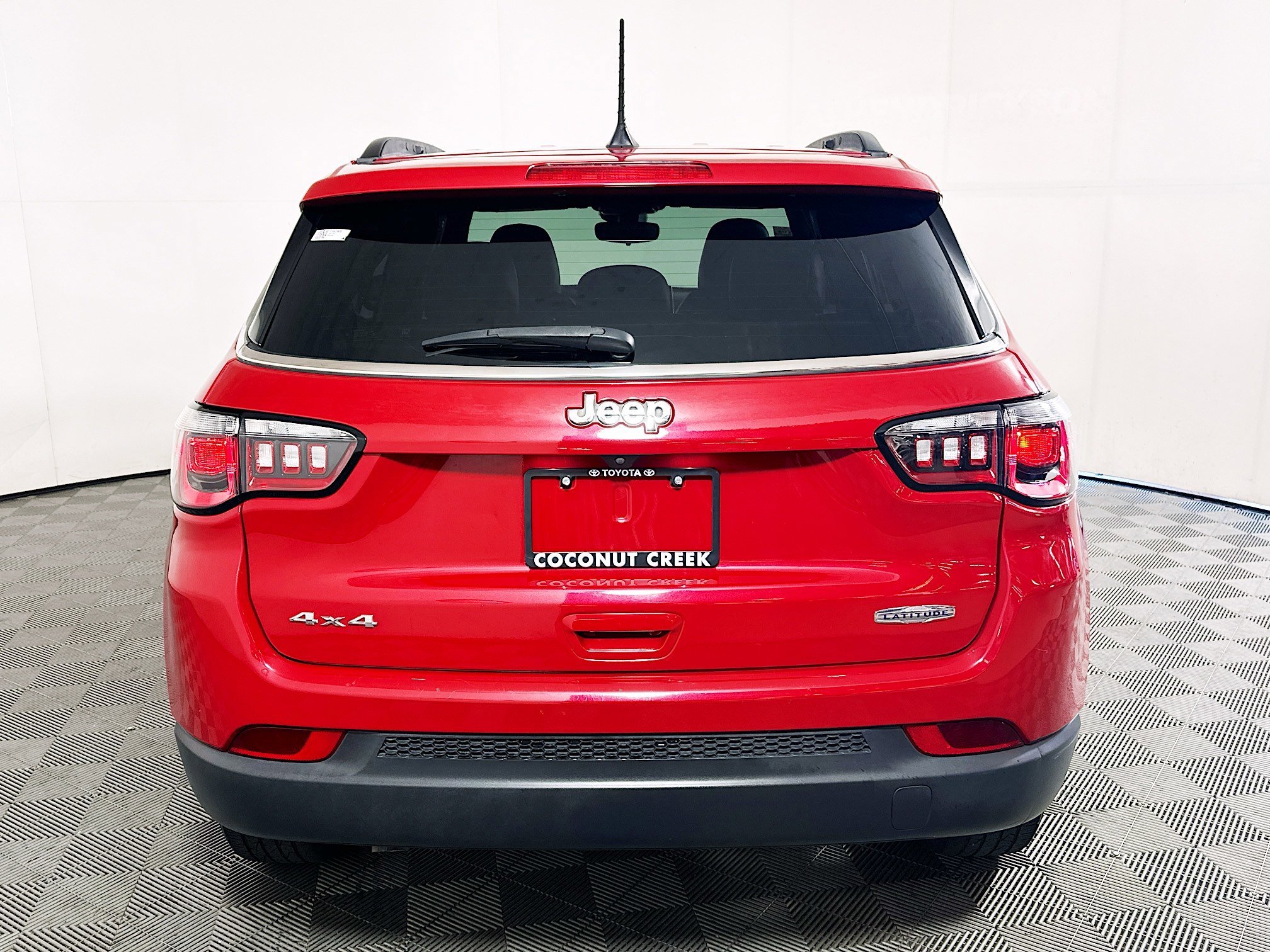 2023 Jeep Compass thumbnail 6