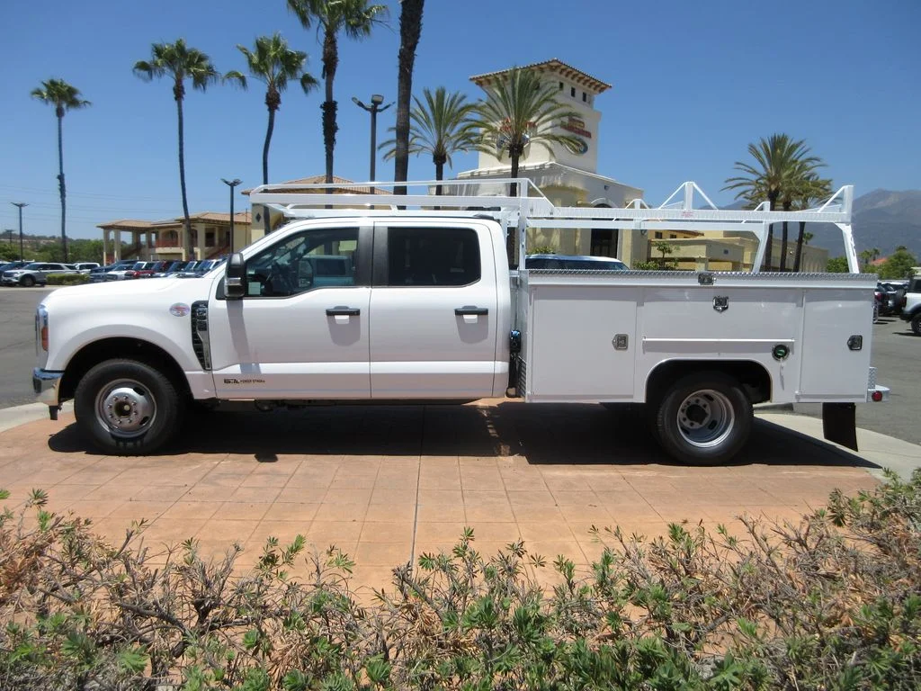 New 2026 Oxford White Ford XL image 1