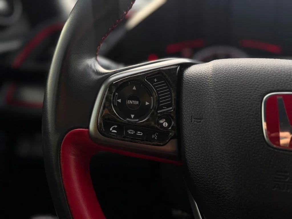 Used 2018  Honda Touring image 18