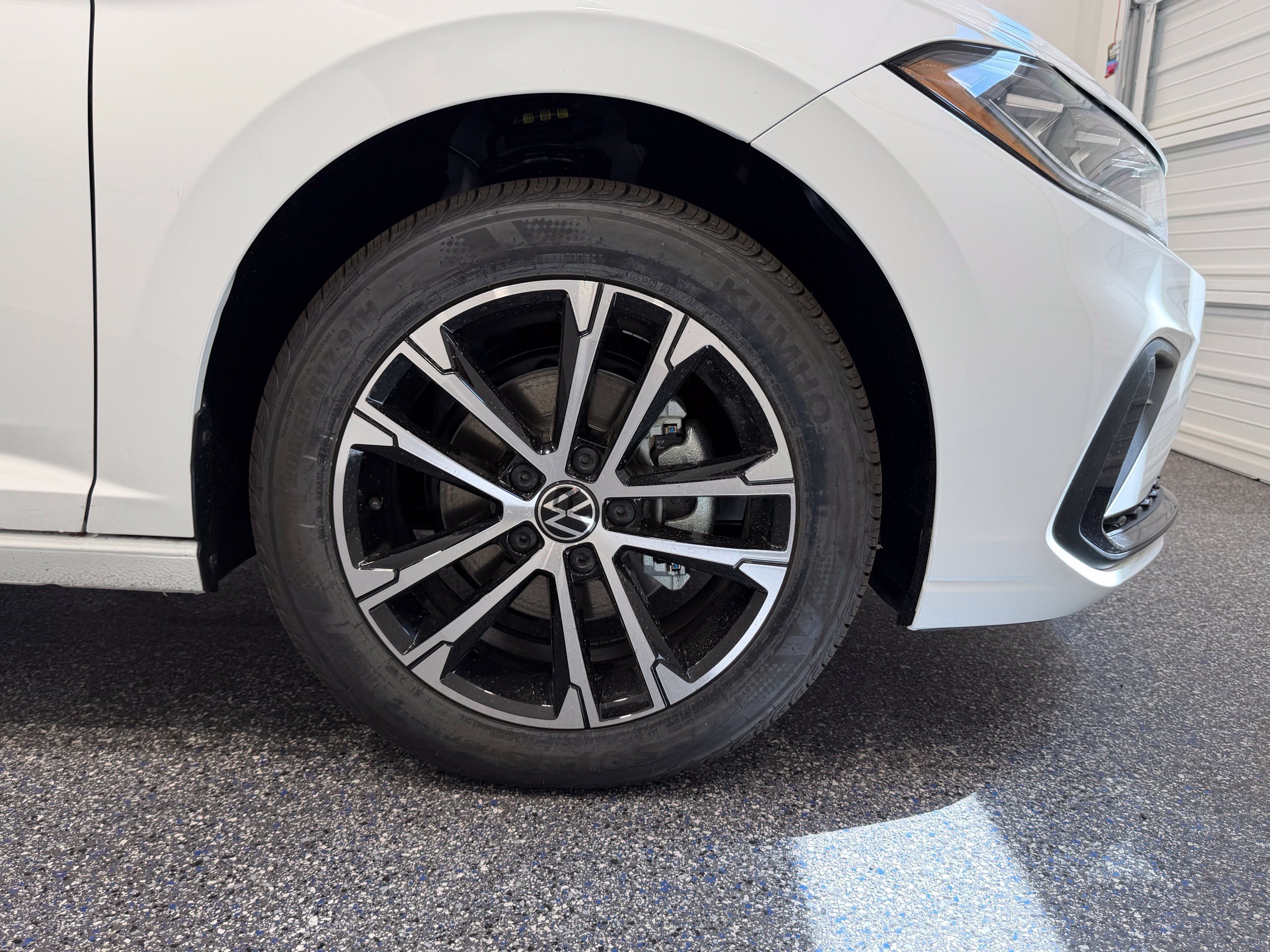 2026 Volkswagen Jetta Sport - Photo 14