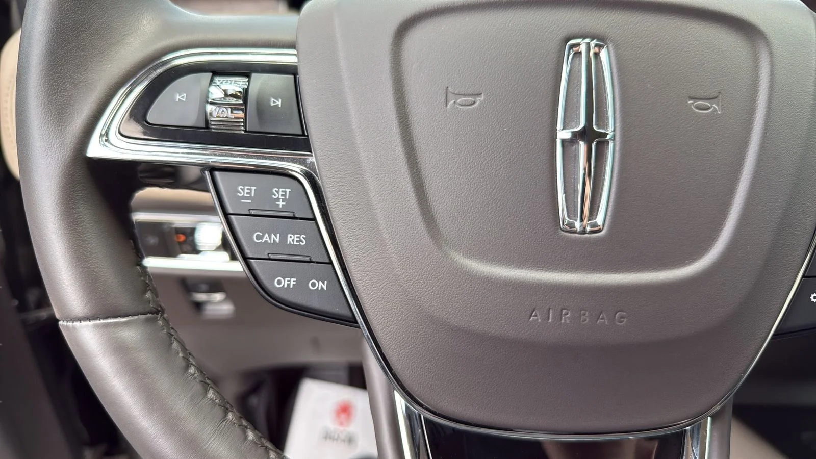 Used 2023 Beige Lincoln Reserve image 16