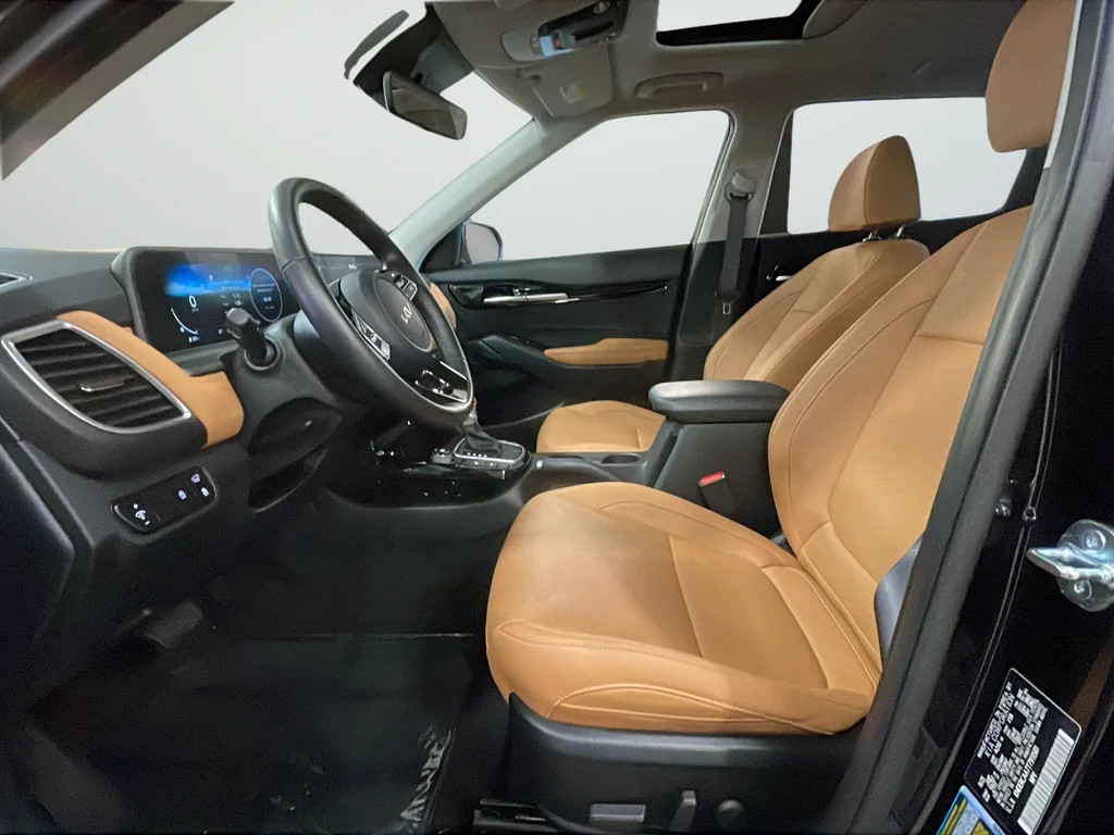 Used 2026 Black Kia EX image 11