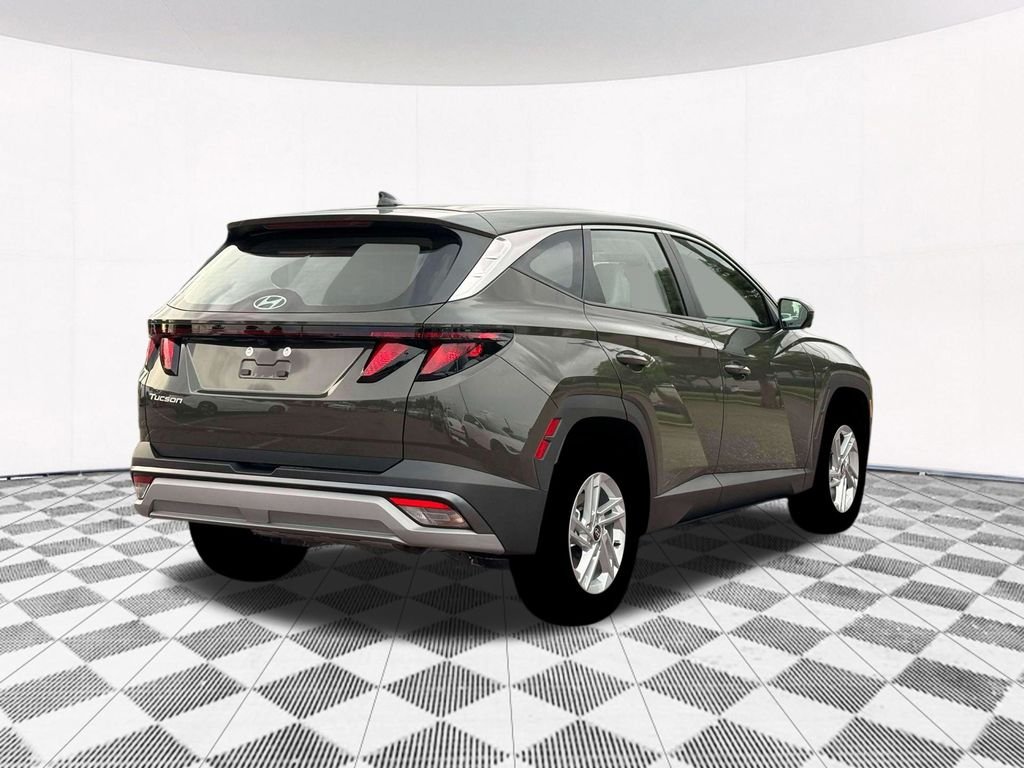 New 2026 Green Hyundai SE image 10