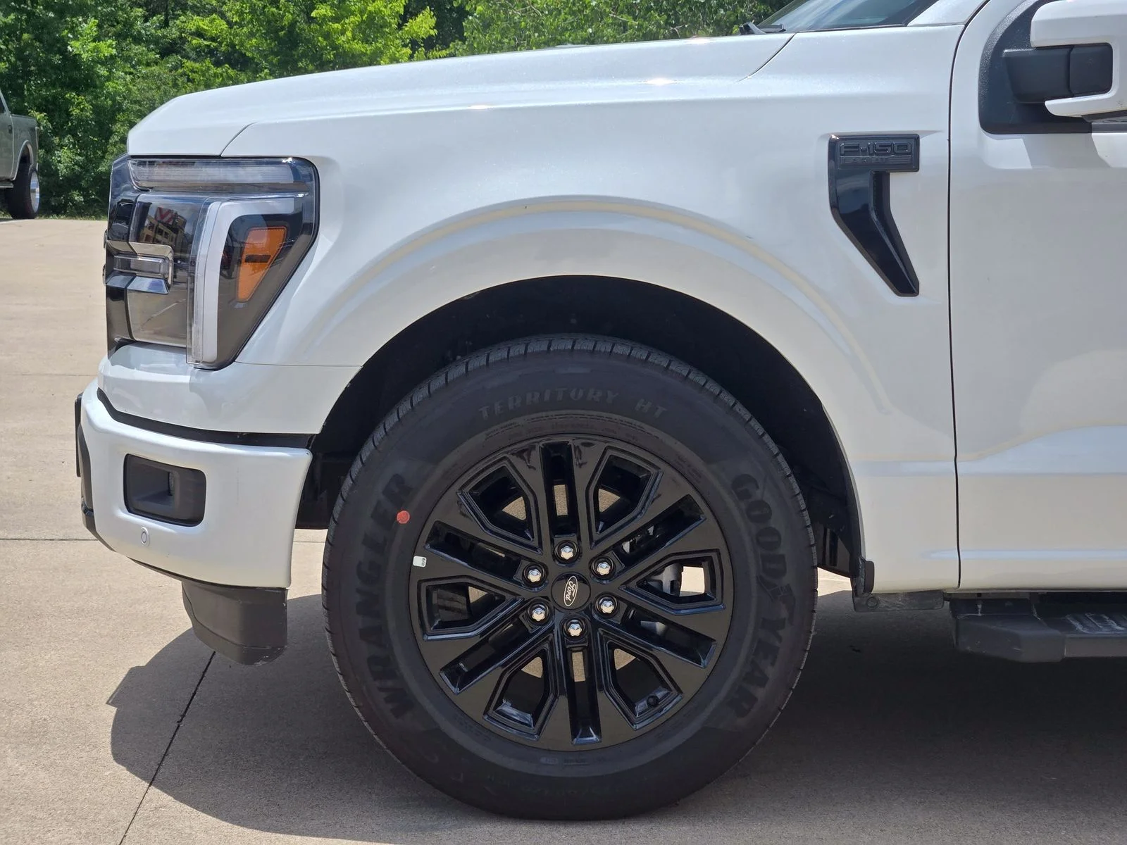 New 2026 Star White Metallic Tri-Coat Ford Lariat® image 6