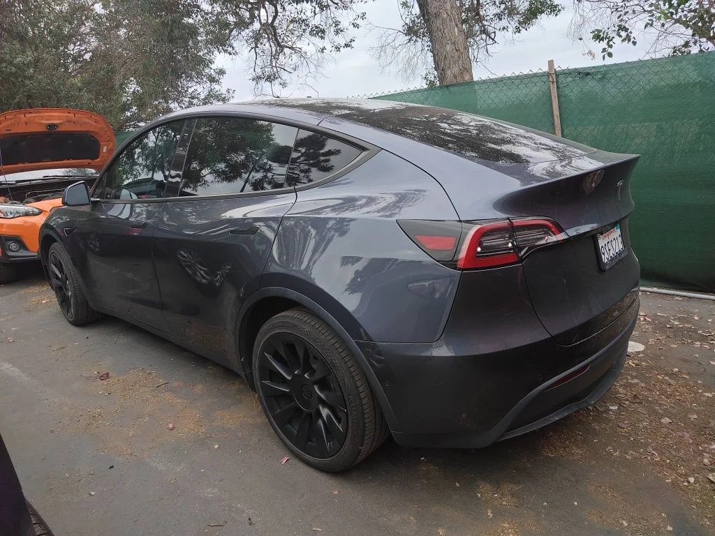 Used 2022  Tesla Long Range image 3