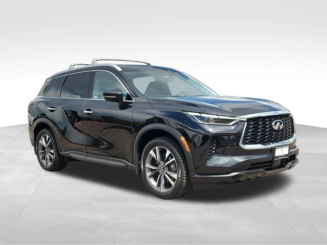 Certified Used 2023 Mineral INFINITI LUXE image 7