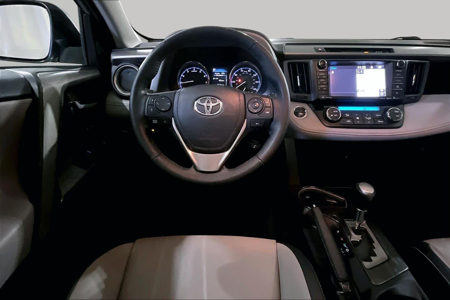 Used 2017 Silver Sky Metallic Toyota Platinum image 5