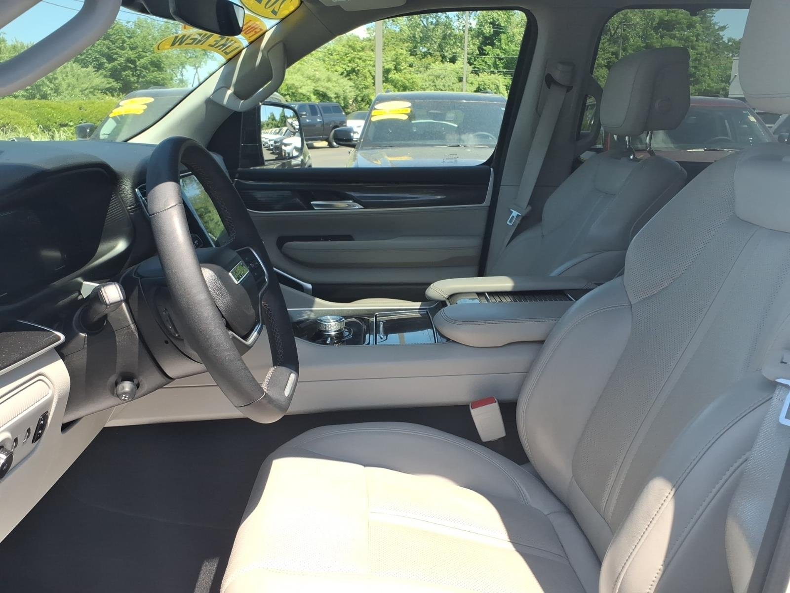 Certified Used 2023 White Jeep Base image 24