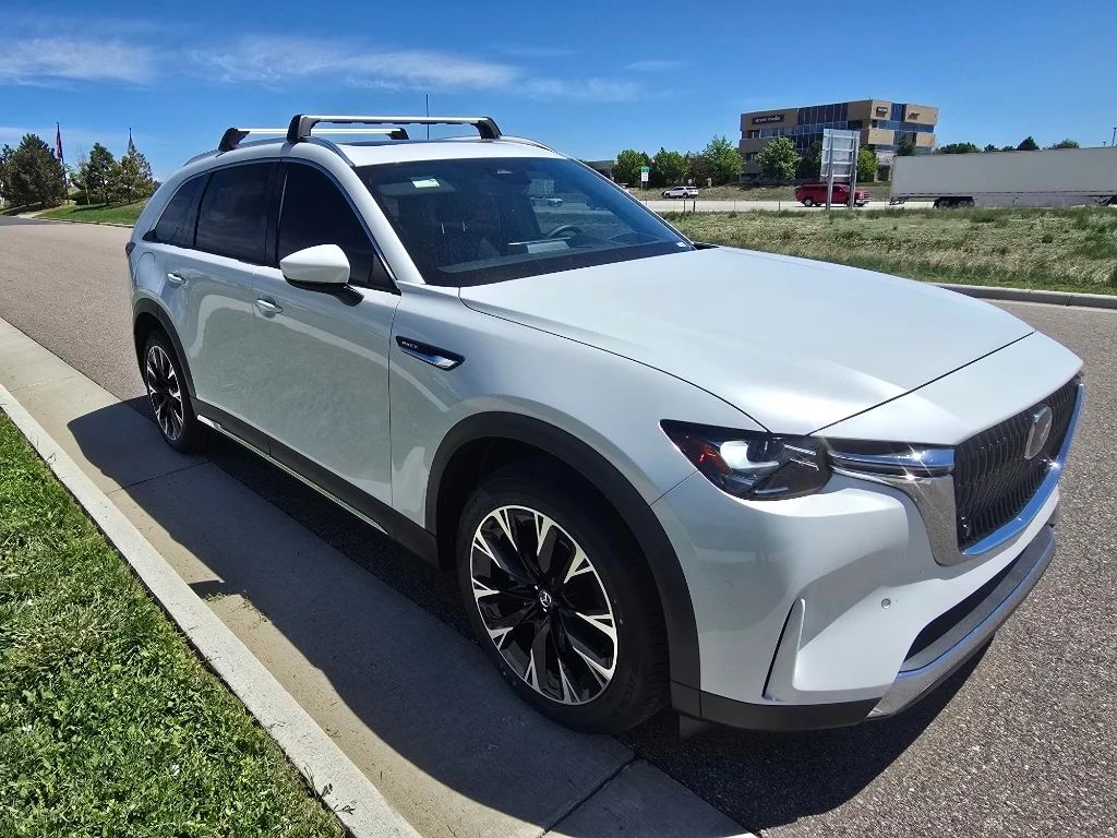 New 2026 Rhodium White Premium Mazda Premium Plus AWD image 7