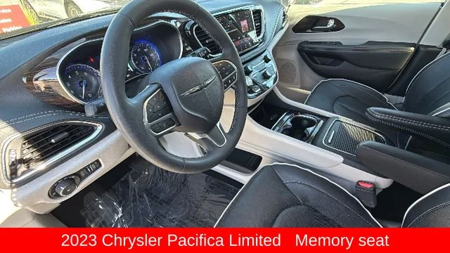 2023 Chrysler Pacifica Limited - Photo 10