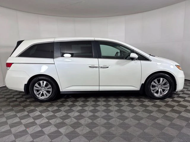 Used 2016 Honda Odyssey SE with VIN 5FNRL5H3XGB099917 for sale in Kalispell, MT