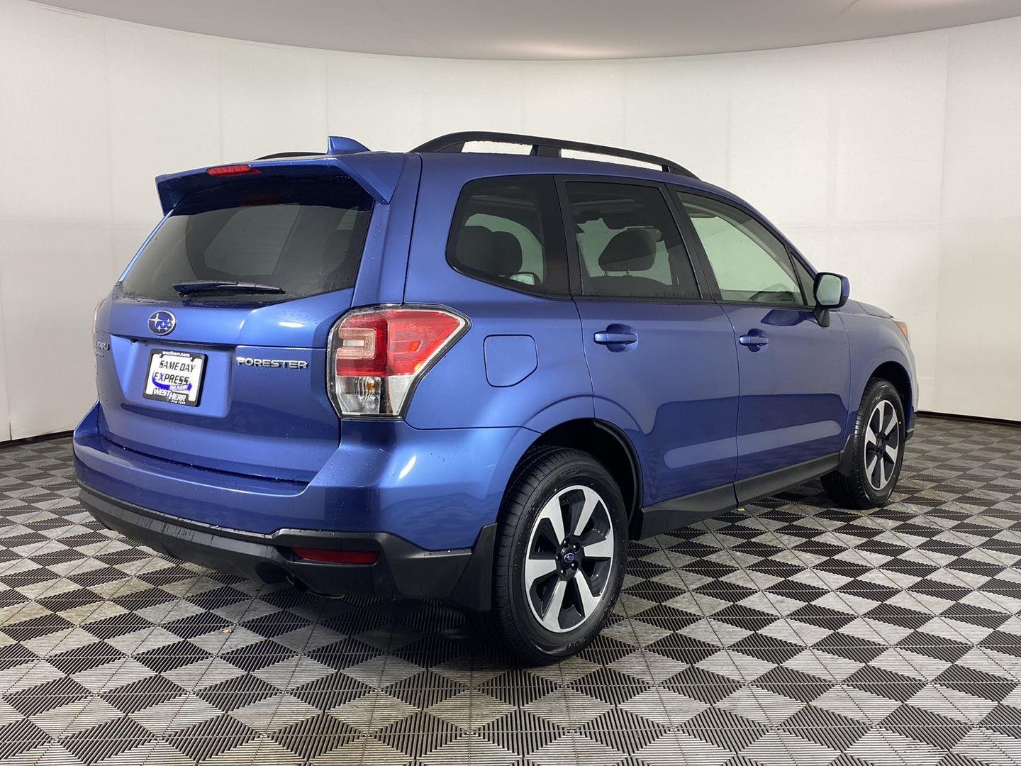 Used 2018 Quartz Blue Pearl Subaru Premium image 5