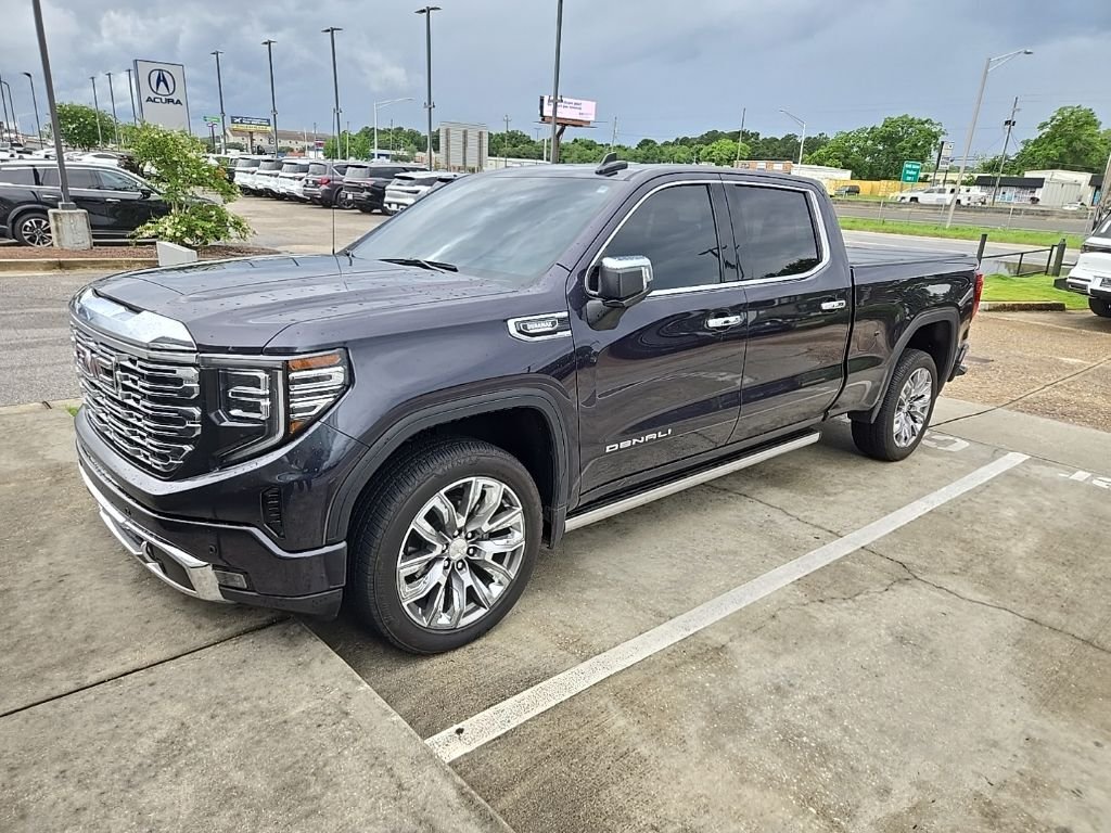 2025 GMC Sierra 4WD Crew Cab Short Box Denali's photo