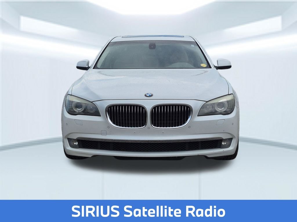Used 2009 White BMW 750Li image 11