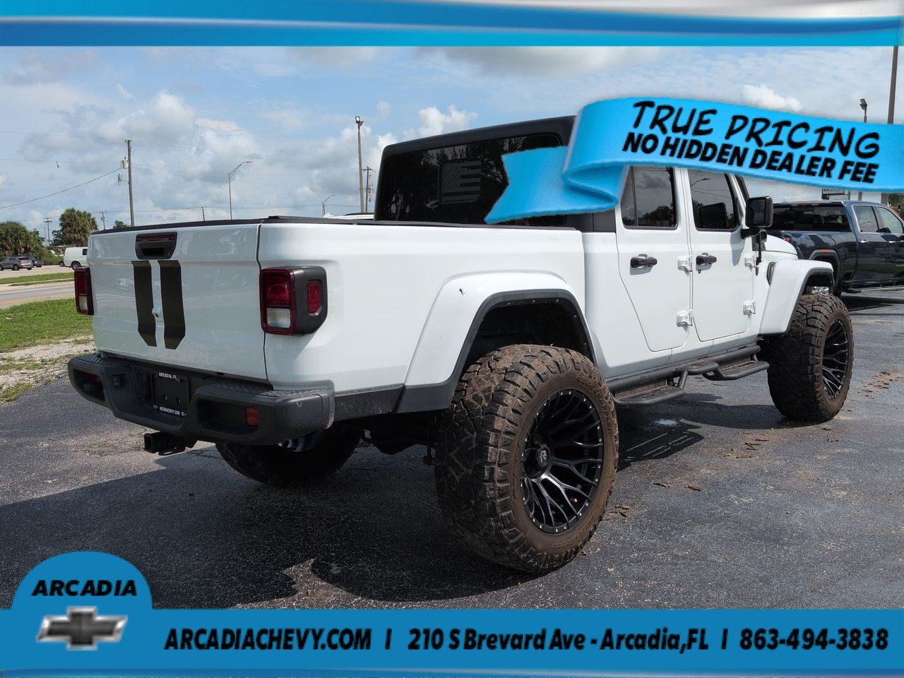 Used 2022 Bright White Clearcoat Jeep Willys image 4