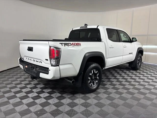 Used 2023 White Toyota SR image 41