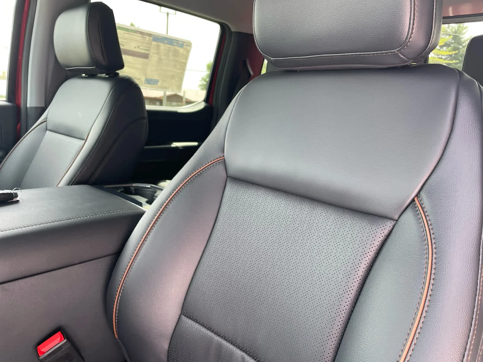 New 2026 Ruby Red Metallic Tinted Clearcoat Ford F-250® Lariat® image 15
