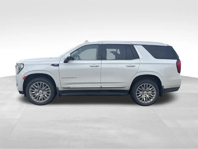 Used 2023 WHITE FROST TRICOAT GMC SLT image 2