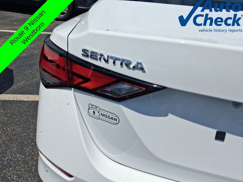 Used 2025 White Nissan SV image 10