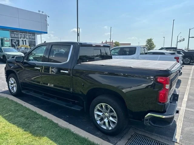 Used 2021 BLACK Chevrolet LTZ image 5