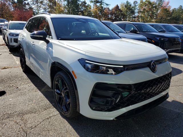 New 2026 White Volkswagen 2.0T SE R-Line Black image 3