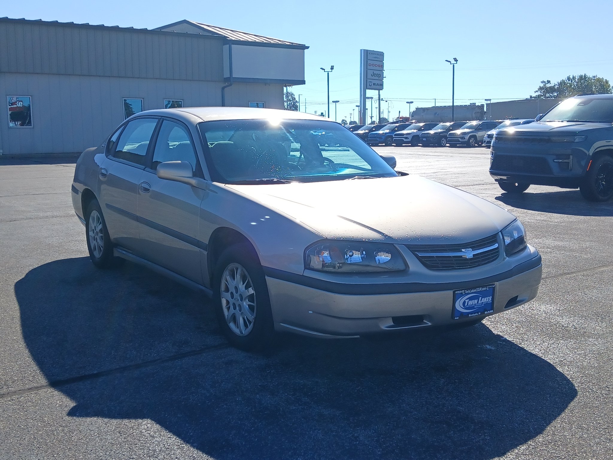 Used 2002 Sandrift Metallic Chevrolet Base image 2