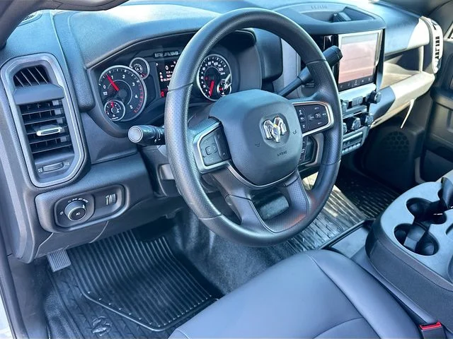 2026 RAM 3500 Chassis Tradesman - Photo 6