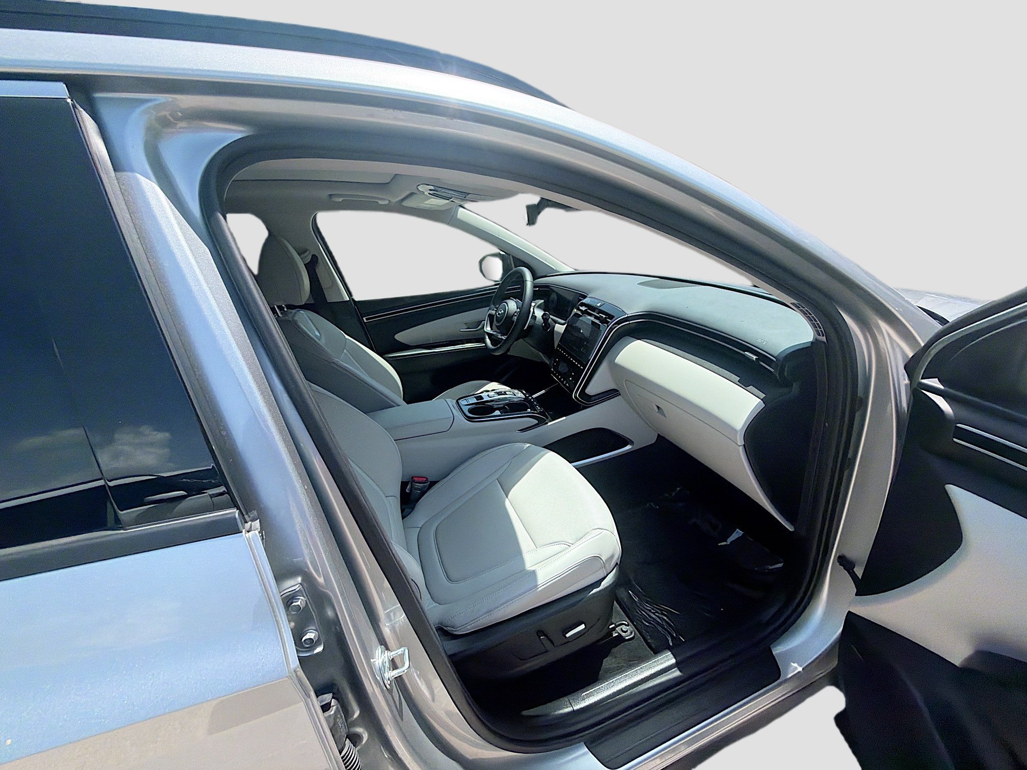 Used 2024 Shimmering Silver Hyundai Limited image 29