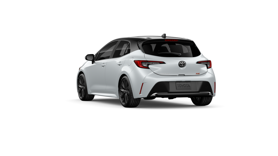 New 2027 Wind Chill Pearl with Black roof Toyota XSE image 26