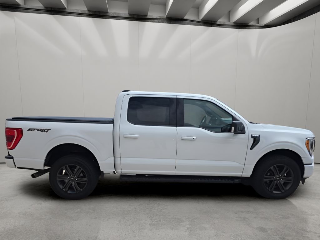 Used 2022 White Ford  image 6