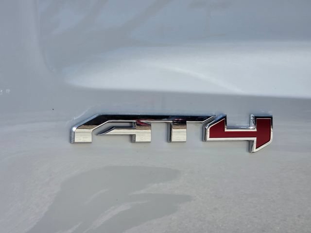New 2026 Summit White GMC AT4 image 6