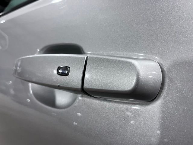 Used 2017 Silver Chevrolet 1LT image 31