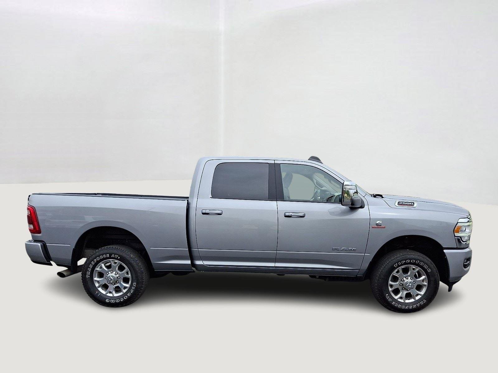 Used 2024 Billet Silver Metallic Clearcoat Ram Laramie image 8