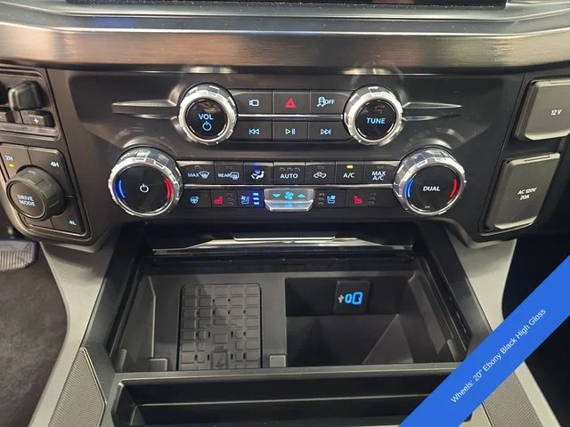 New 2026 Oxford White Ford F-350® Lariat® image 32