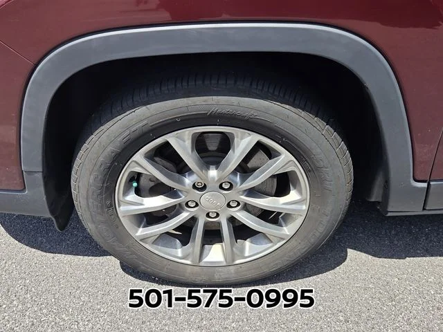 Used 2019 Jeep Cherokee Latitude Plus with VIN 1C4PJLLBXKD301364 for sale in Benton, AR