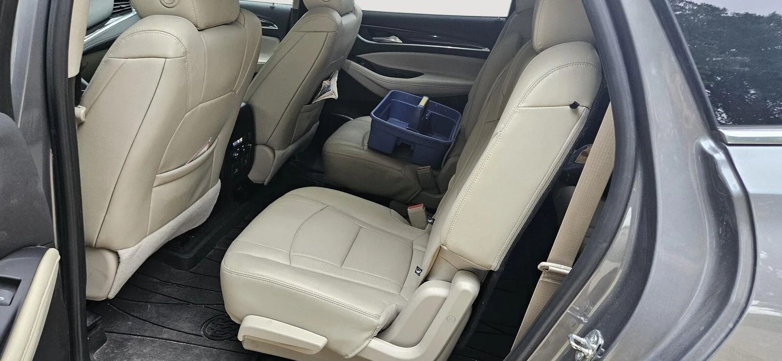 Used 2019 Includes Pitch Dark Night lower exterior accent color.) Buick Premium image 3