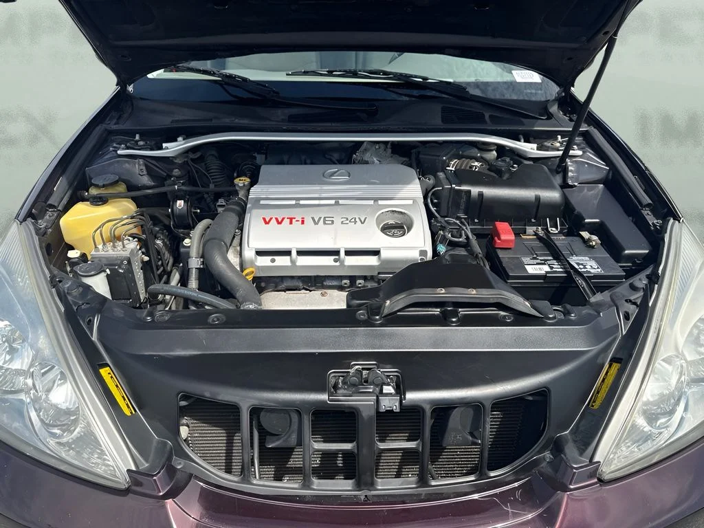 Used 2002 Red Lexus 300 image 28