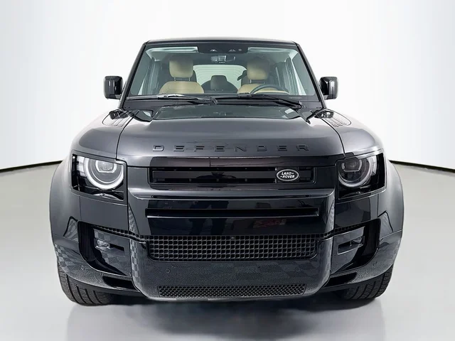 2026 Land Rover Defender 110 X-Dynamic SE