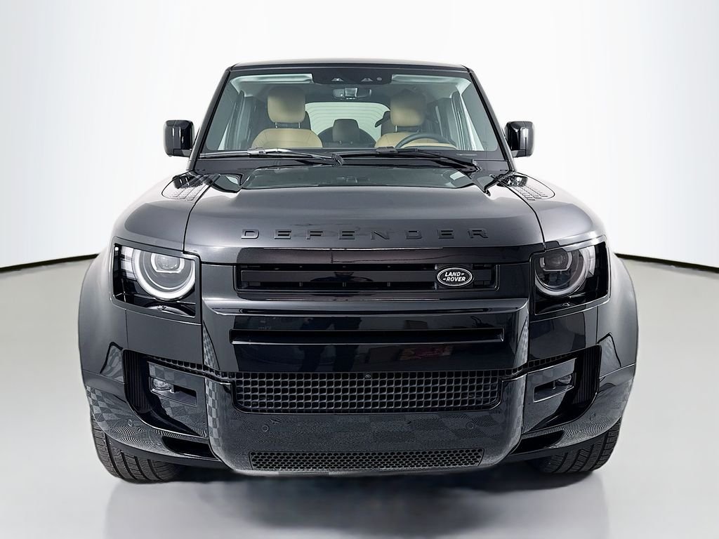 New 2026 Santorini Black Land Rover X-Dynamic SE image 1