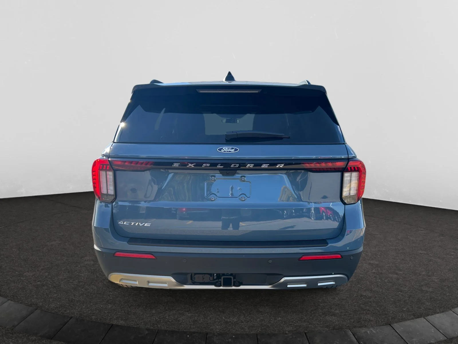New 2027 Vapor Blue Metallic Ford Active w/200A Pkg image 4