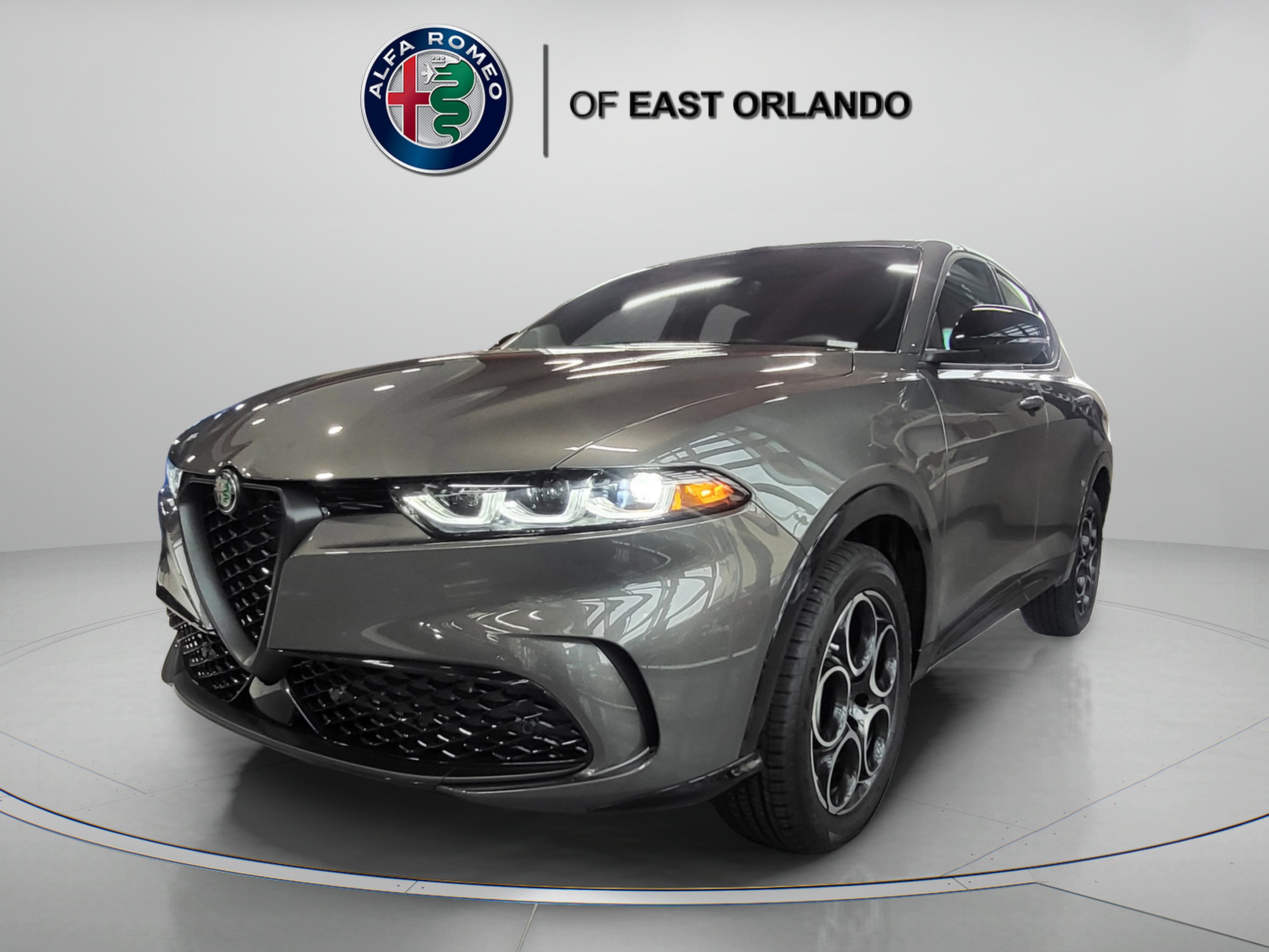 New 2025 Grigio Ascari Metallic Alfa Romeo  image 4