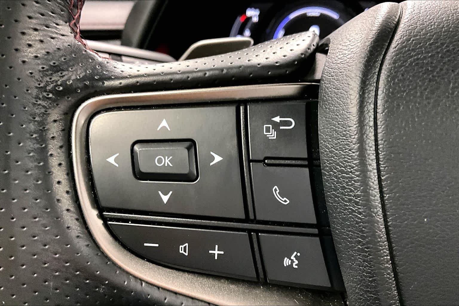 Certified Used 2021 Ultra White Lexus F SPORT image 24
