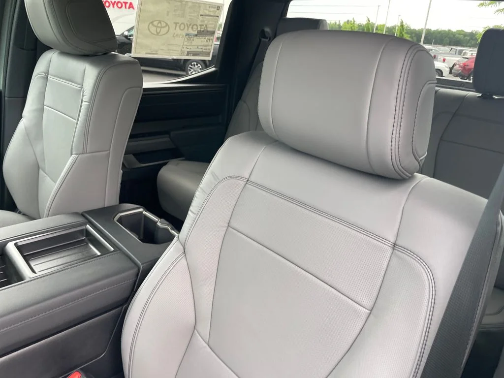 2026 Toyota Tundra SR5 - Photo 21