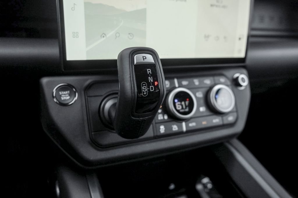 New 2026 Tasman Blue Land Rover S image 15