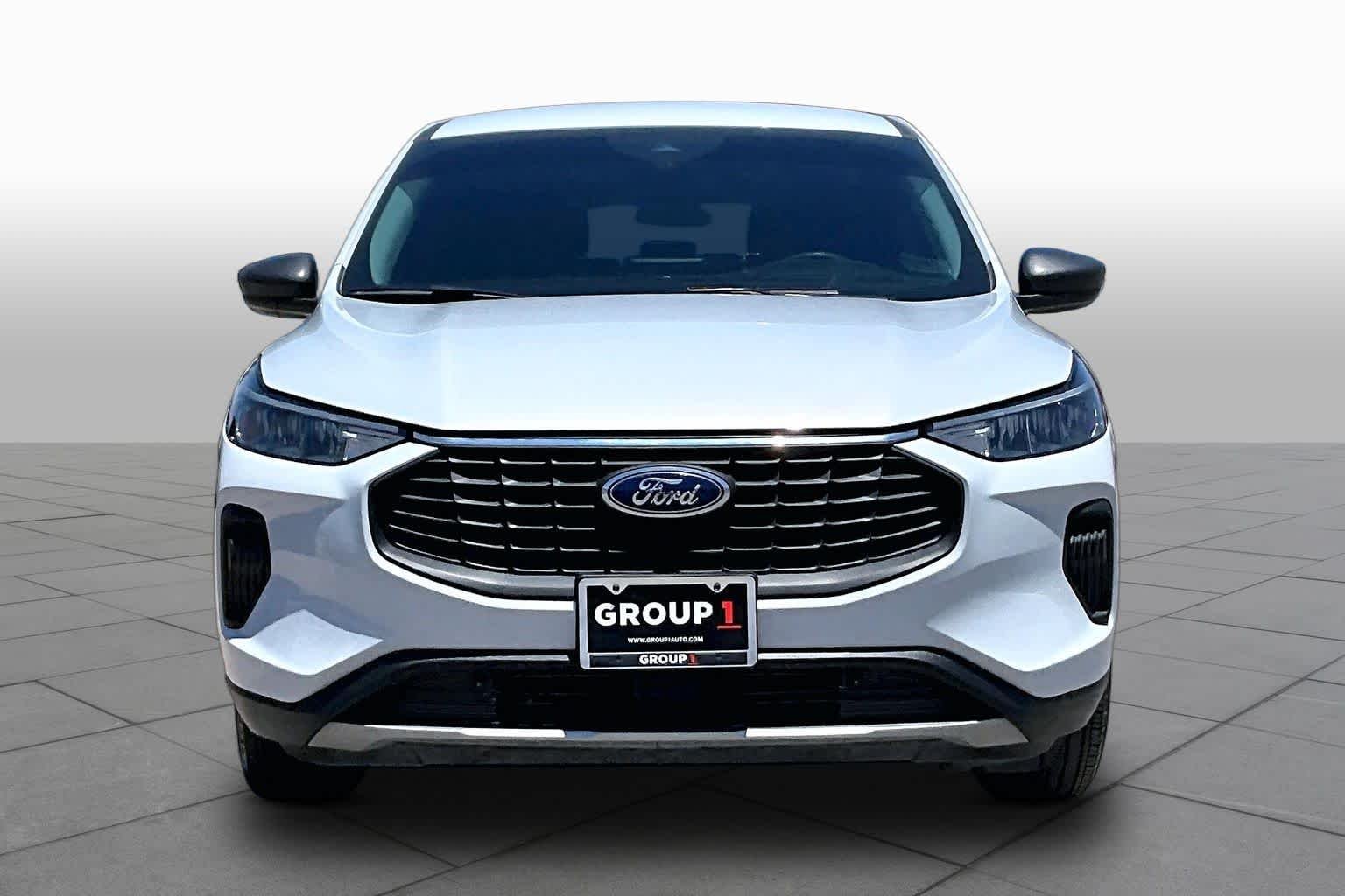 Used 2025 Space Silver Ford Active image 4