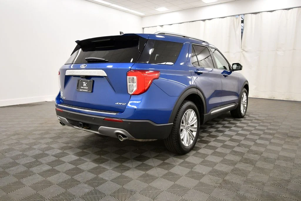 Used 2022 Blue Ford Limited image 8