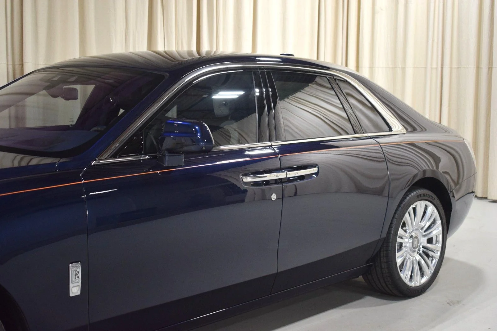 Used 2021 Blue Rolls-Royce  image 5