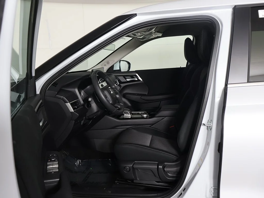 New 2026 White Mitsubishi ES 1.5T S-AWC image 26