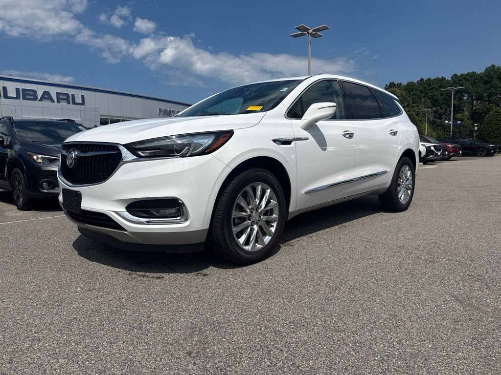 Used 2021 White Buick Essence image 2